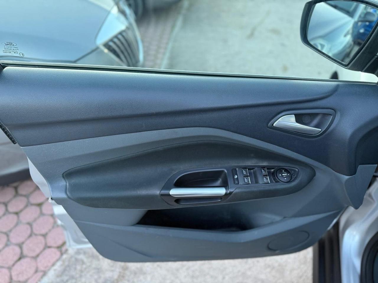 Ford C-Max 1.6 TDCi 115CV Titanium