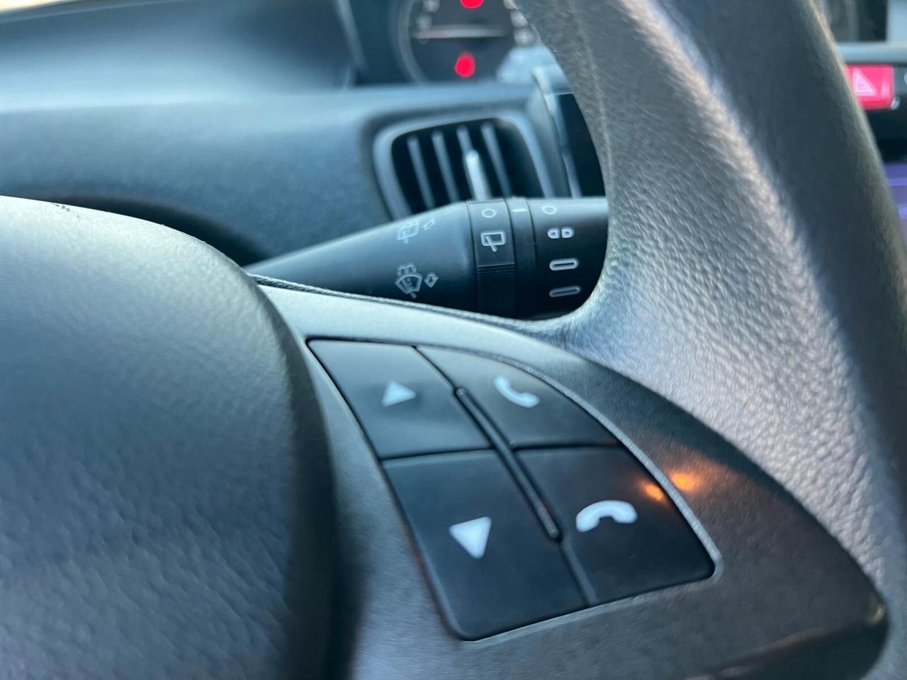 Lancia Ypsilon 1.0 FireFly 5 porte S&S Hybrid UnYca