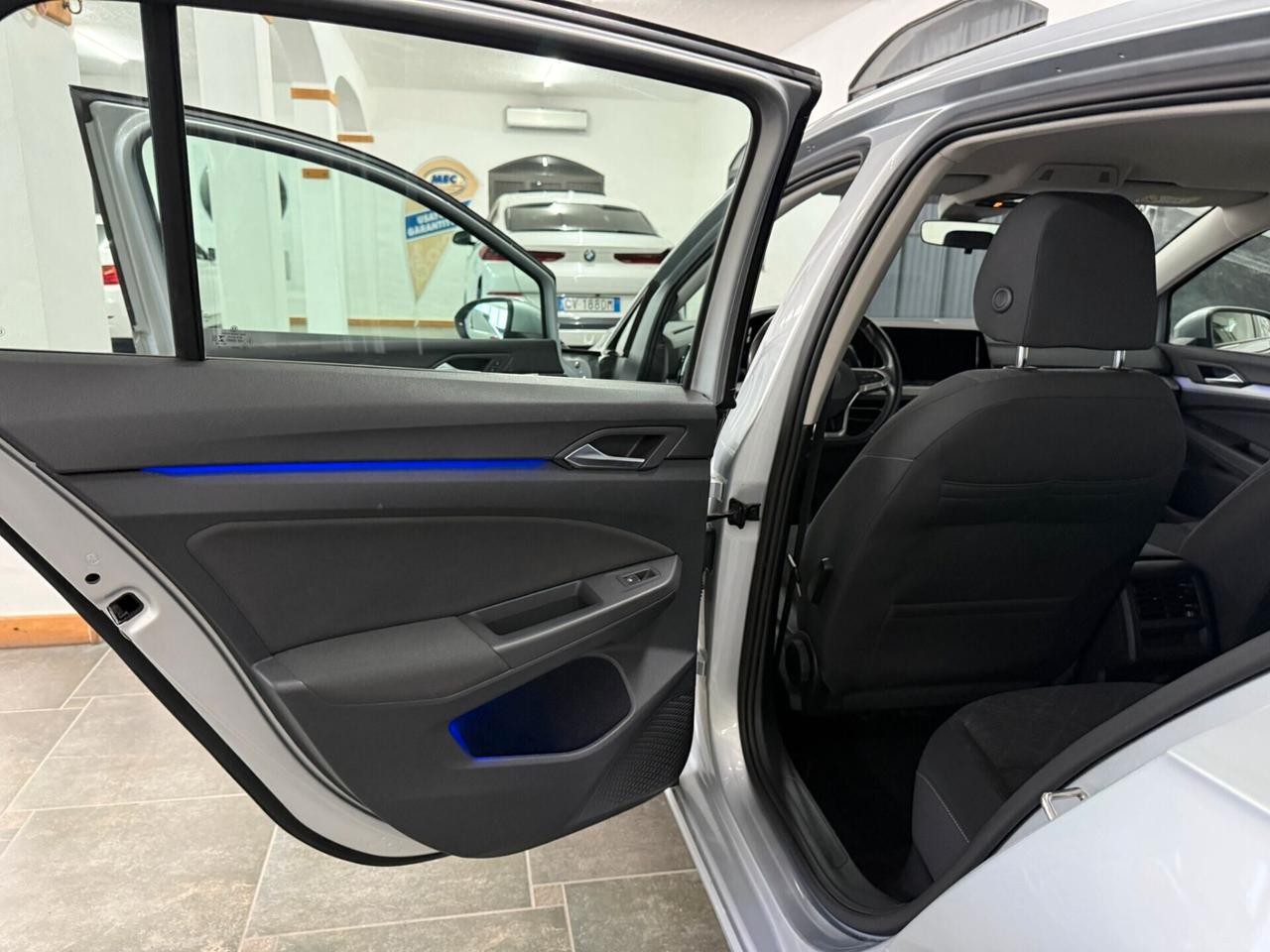 Volkswagen Golf 8 2.0 TDI DSG SCR Style