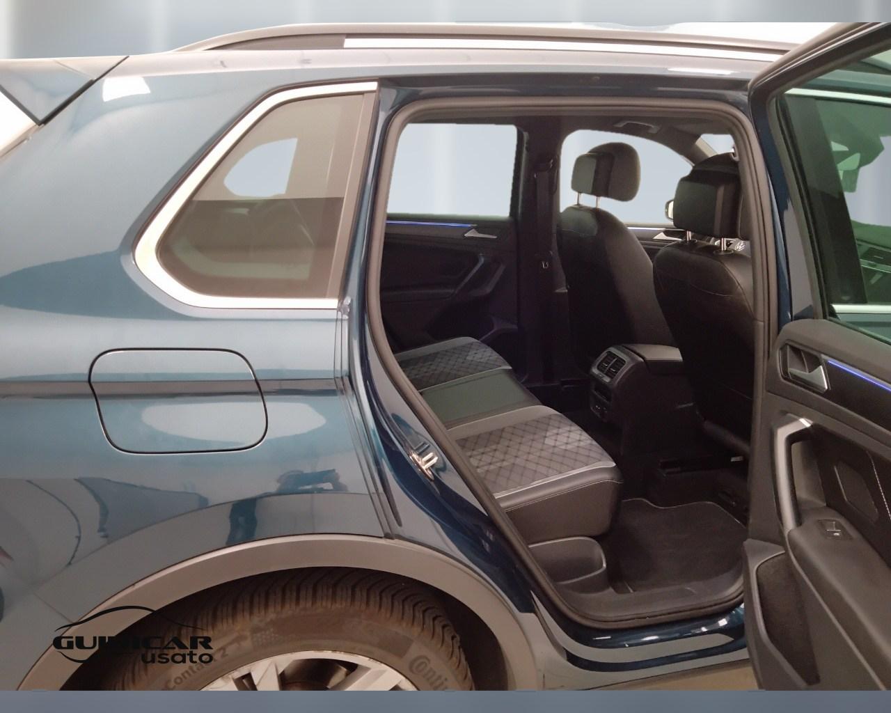 VOLKSWAGEN Tiguan II 2021 - Tiguan 2.0 tdi R-Line 150cv dsg