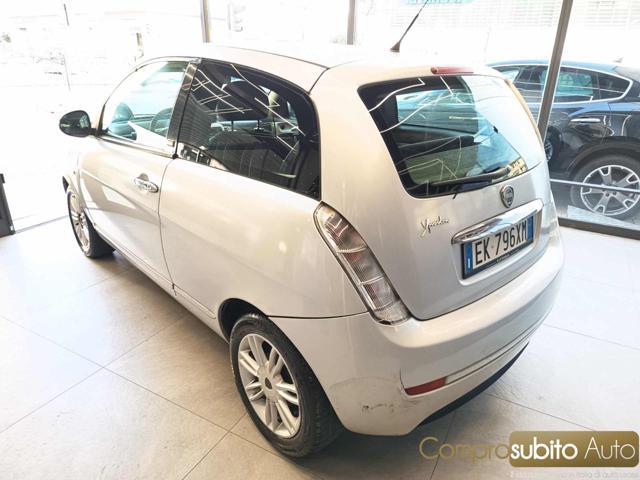 LANCIA Ypsilon 1.2 69 CV Unyca
