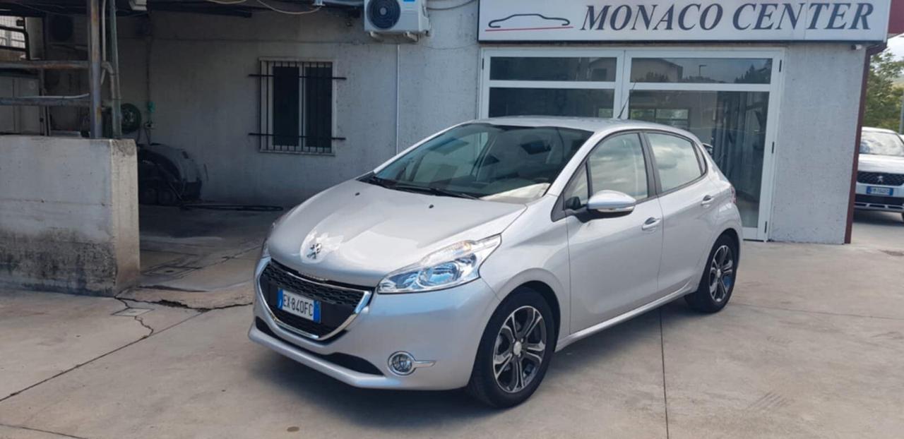 Peugeot 208 1.2 Benzina 82cv Allure
