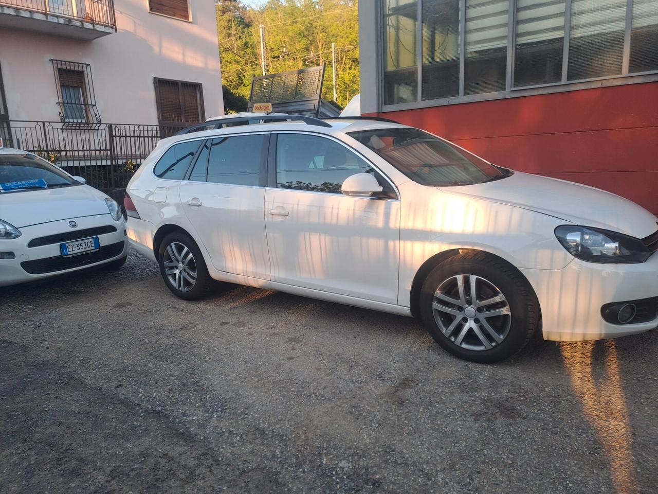 Volkswagen Golf Variant 2.0 TDI 140CV DPF DSG 5p. Highline
