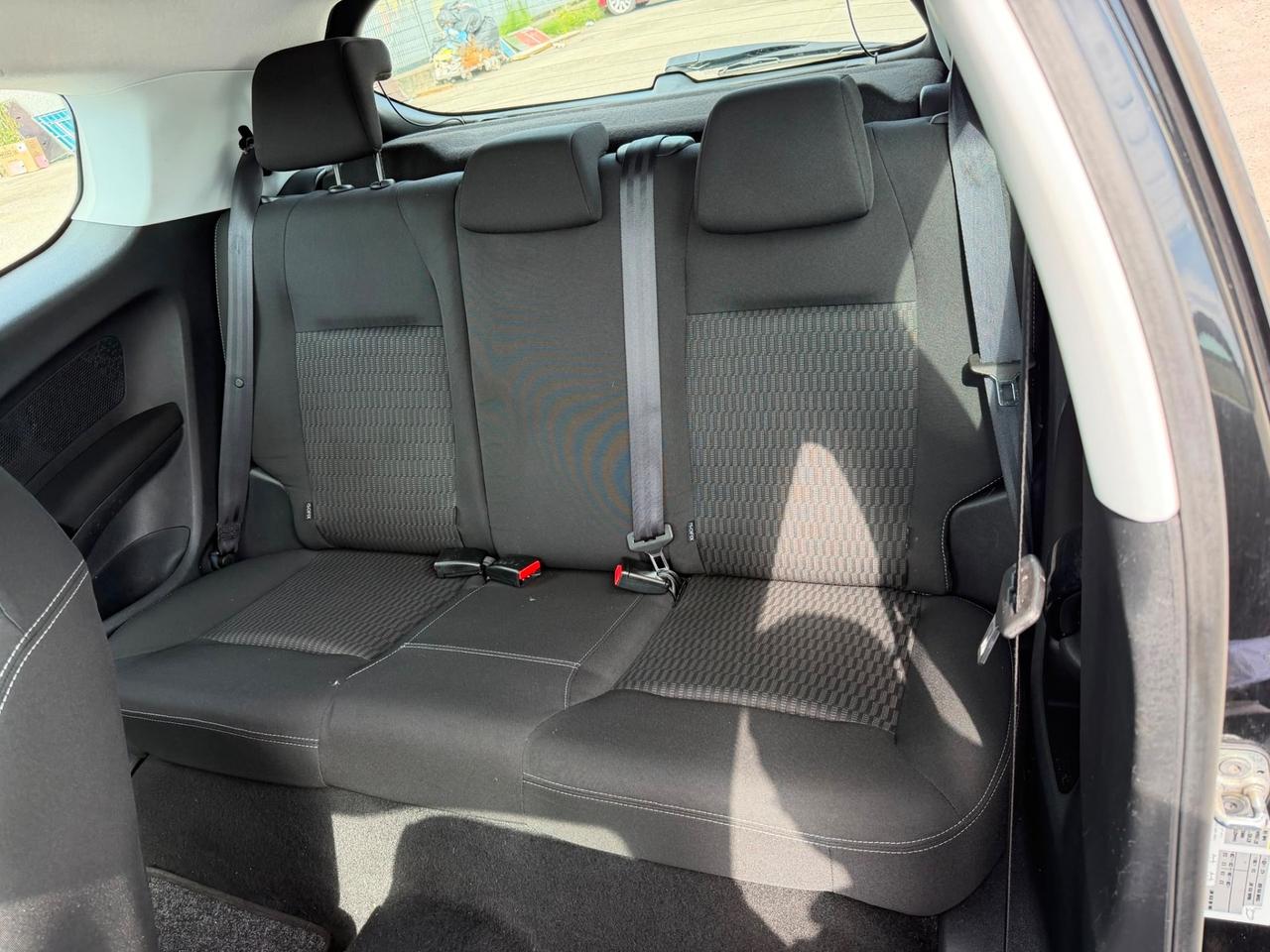 Peugeot 208 PureTech 82 Allure 120000 km