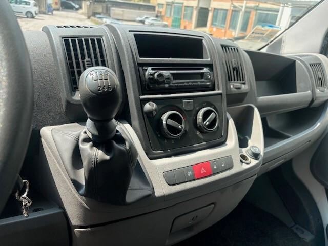 Peugeot Boxer 330 2.2 HDi/120CV PC-TN Furgone