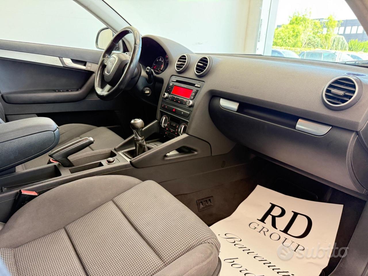 Audi A3 Sportback 1.6 TDI 105cv Attraction ok neop