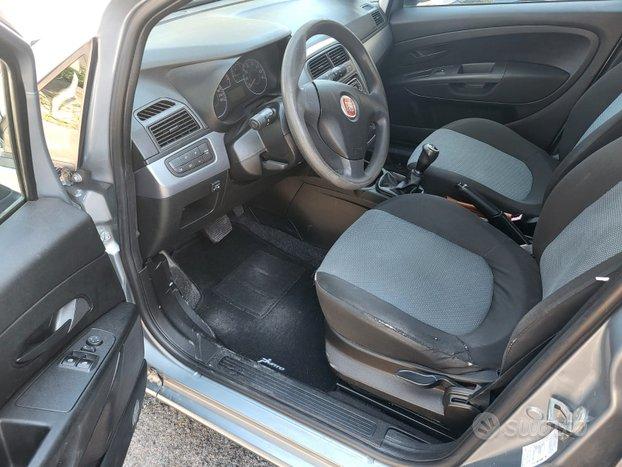 FIAT Grande Punto - 2010 automatica/gpl