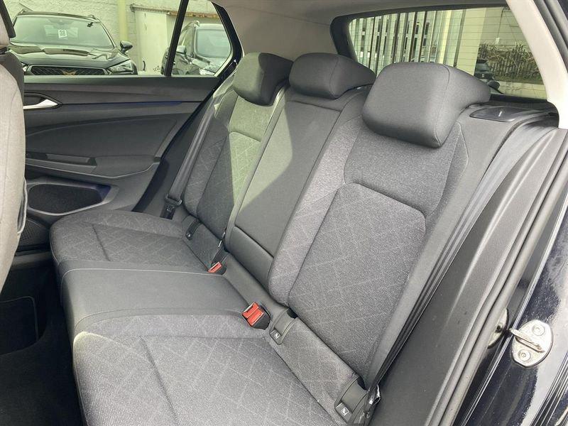 Volkswagen Golf 8 2.0 TDI LIFE 115CV