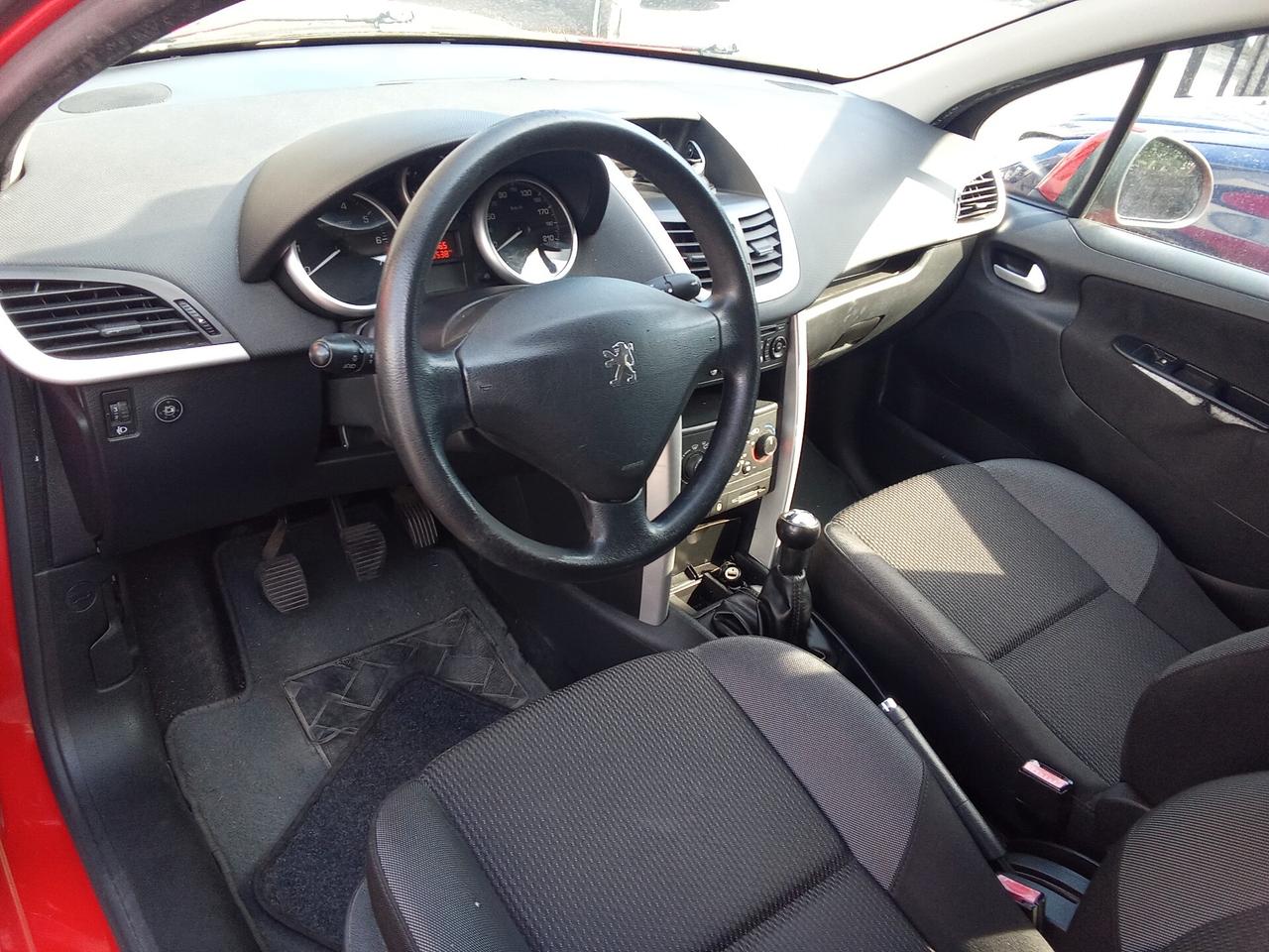 Peugeot 207 Plus 1.4 8V 75CV 5p. ECO GPL