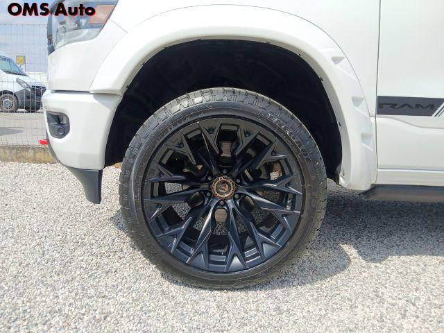 DODGE RAM 1500 5.7 GPL V8 Laramie Night N1 - SER