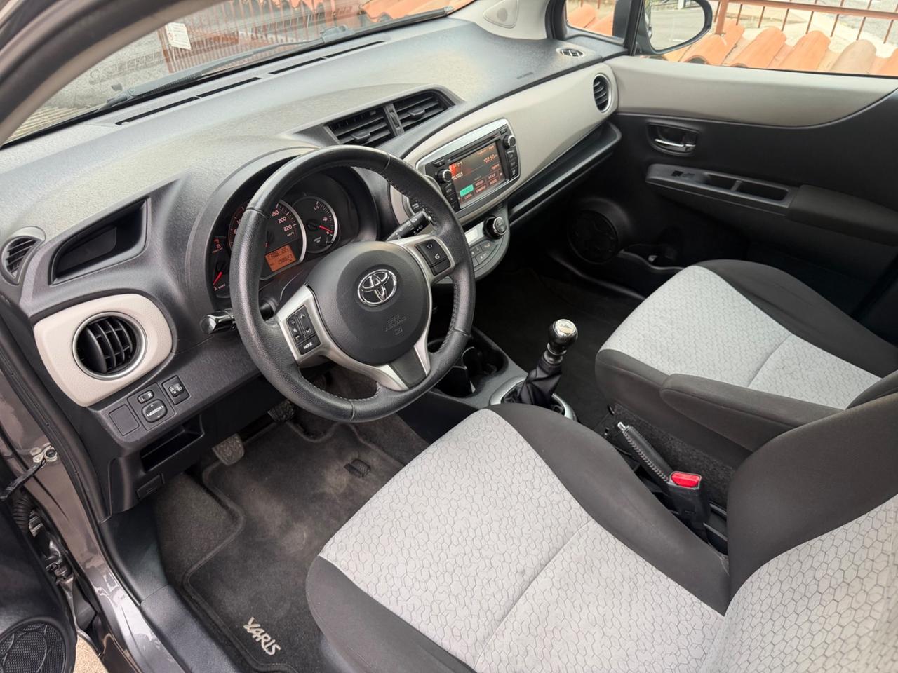 Toyota Yaris 1.3 3 porte Lounge CVT Stop & Start