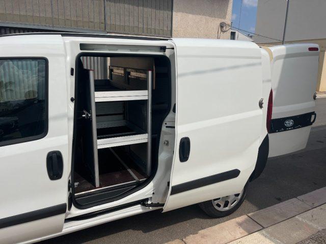 FIAT Doblo' Maxi DOPPIA PORTA CON SCAFFALATURA
