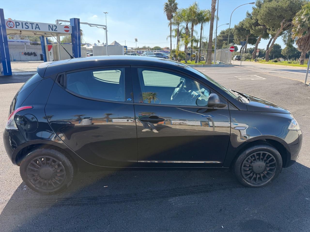 Lancia Ypsilon 1.2 69 CV 5 porte Elefantino Blu