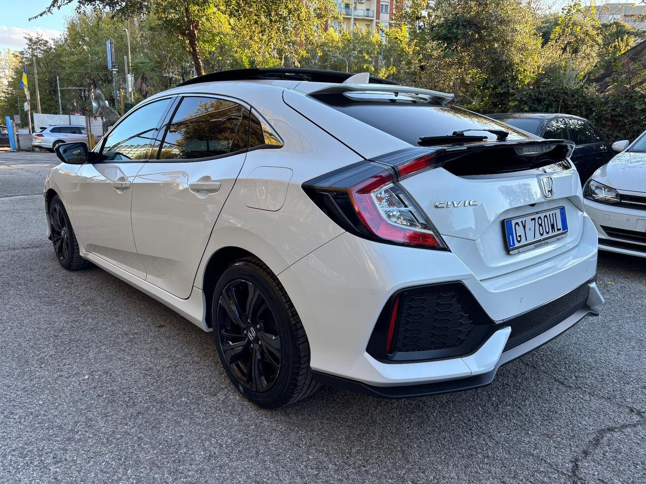 Honda Civic 1.6 5 porte Executive Premium