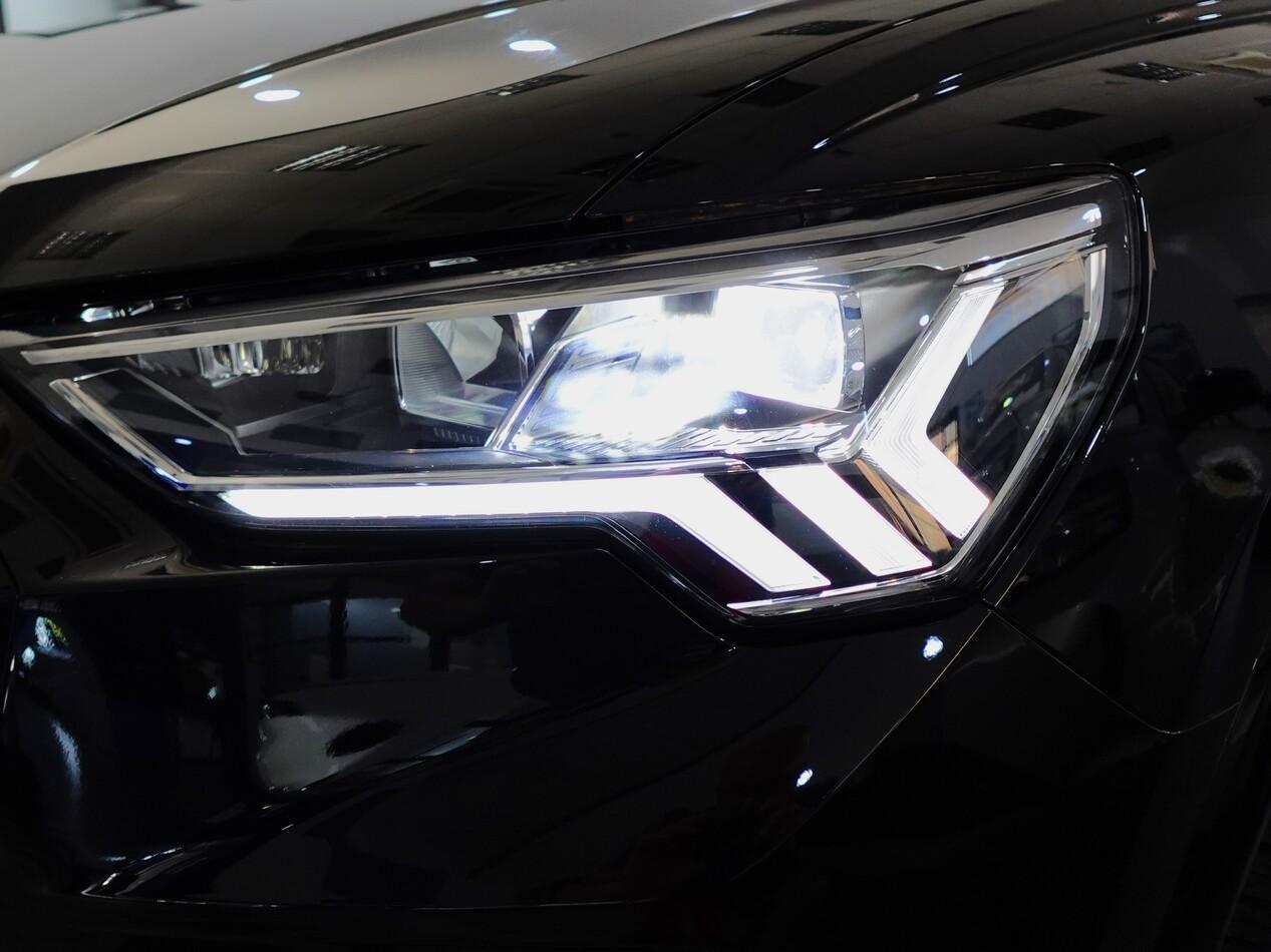Audi Q3 Sportback 2.0 TDI 150 CV 35 S TRONIC IDENTITY BLACK