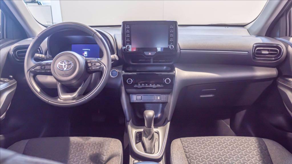 TOYOTA Yaris Cross 1.5h Business fwd 116cv e-cvt del 2024