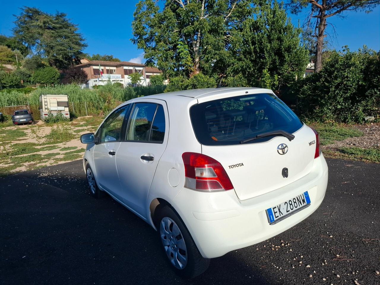 Toyota Yaris 1.0 5 porte