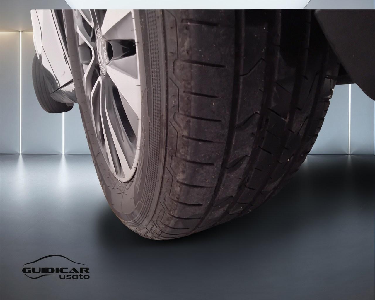 Mercedes-Benz Classe B - W247 2018 - B 180 d Sport auto