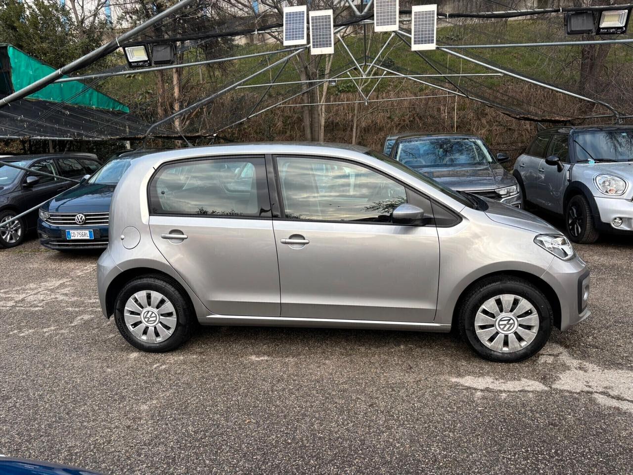 Volkswagen up! 1.0 - 5p. KM 11000 ok Neopatentati