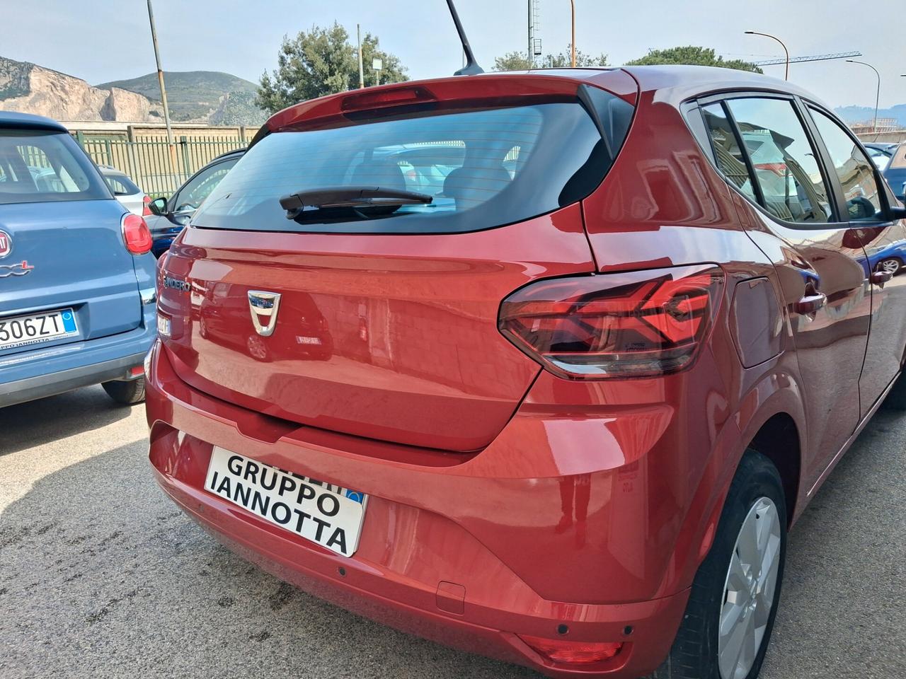 Dacia Sandero 1.0 TUBRBO 101 C.V. GPL CASA MADRE SOLI KM 26805. NAVIGATORE FARI FULL LED RETROCAMERA