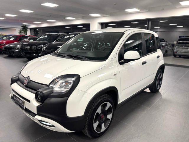 FIAT Panda 1.0 Hybrid 70 CV City Cross