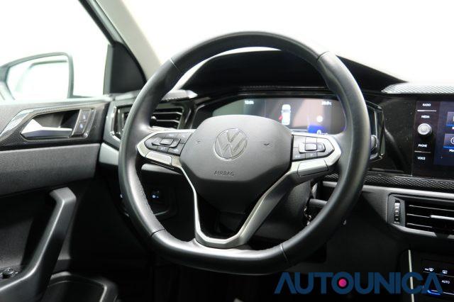VOLKSWAGEN Polo 1.0 TSI STYLE NEOPATENTATI FARI LED