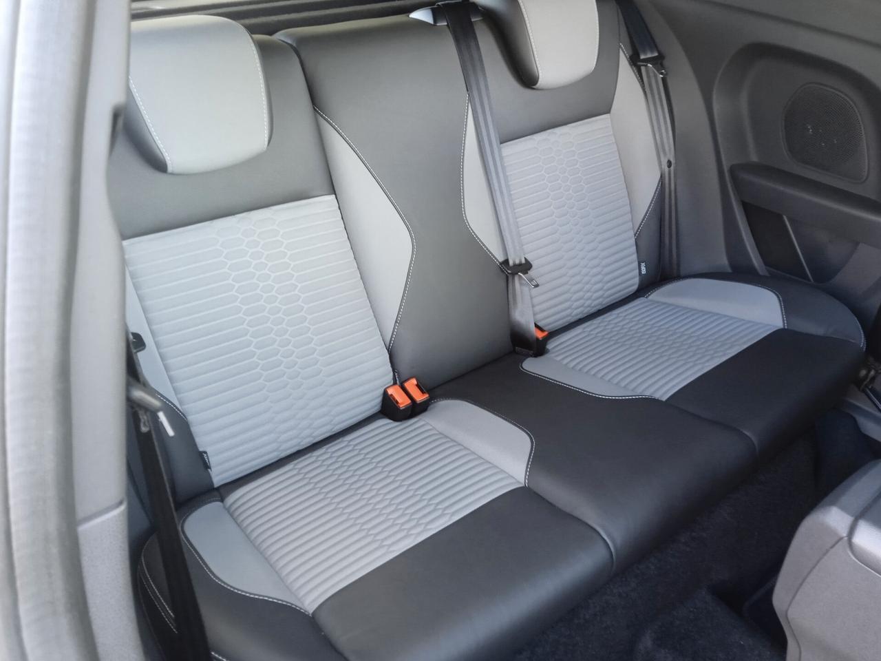 Ford Fiesta ST SPORT PACK 1-2 SENS PARK VETRI SCURI INTERNI PELLE/TESSUTO PRONTA CONSEGNA
