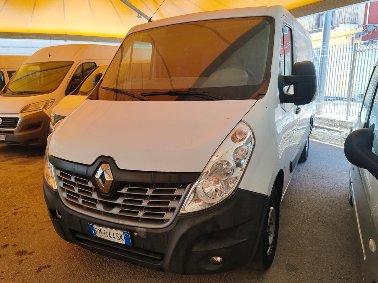 RENAULT MASTER