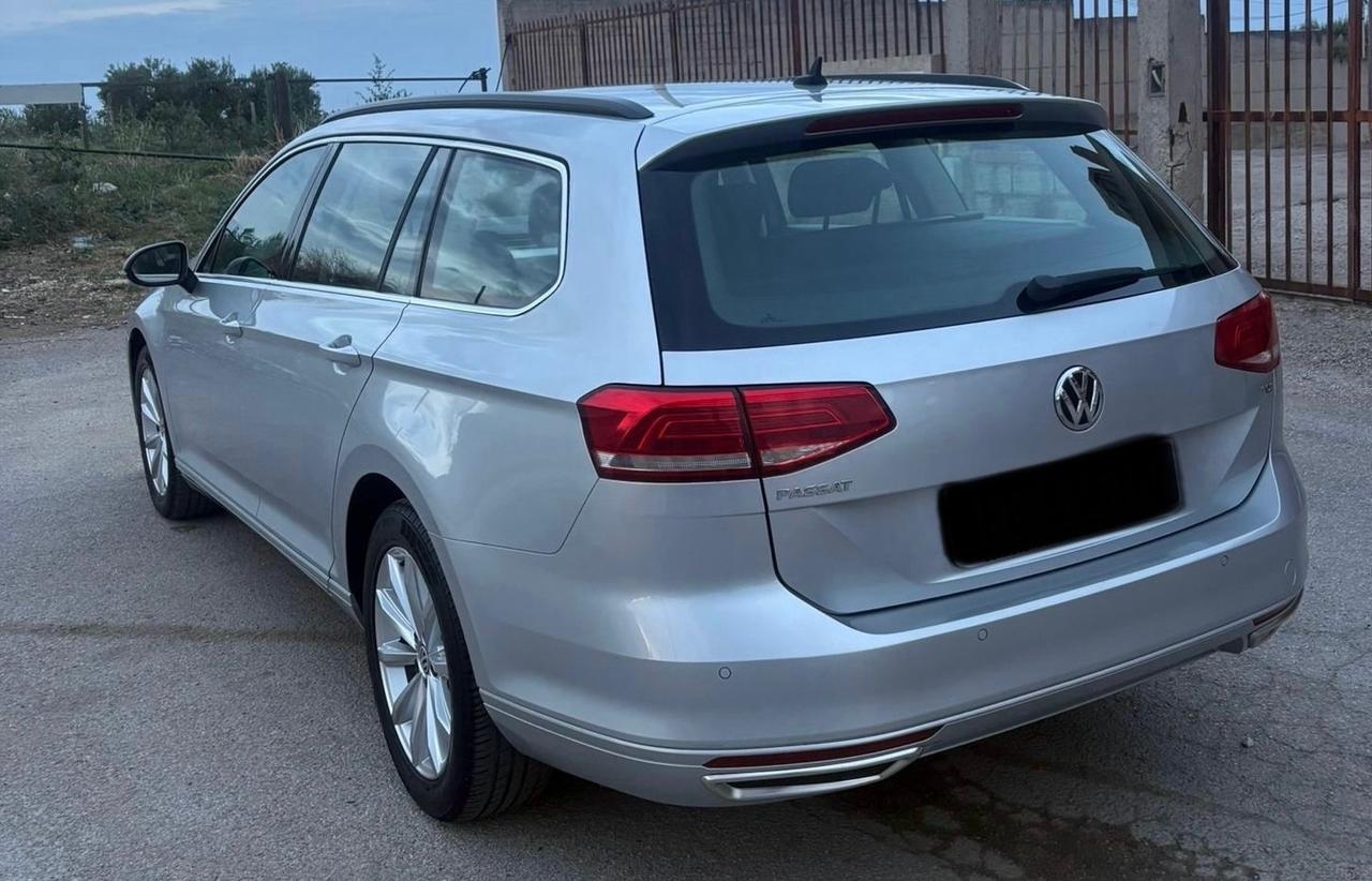 Volkswagen Passat Variant 1.6 TDI Business BlueMotion Technology