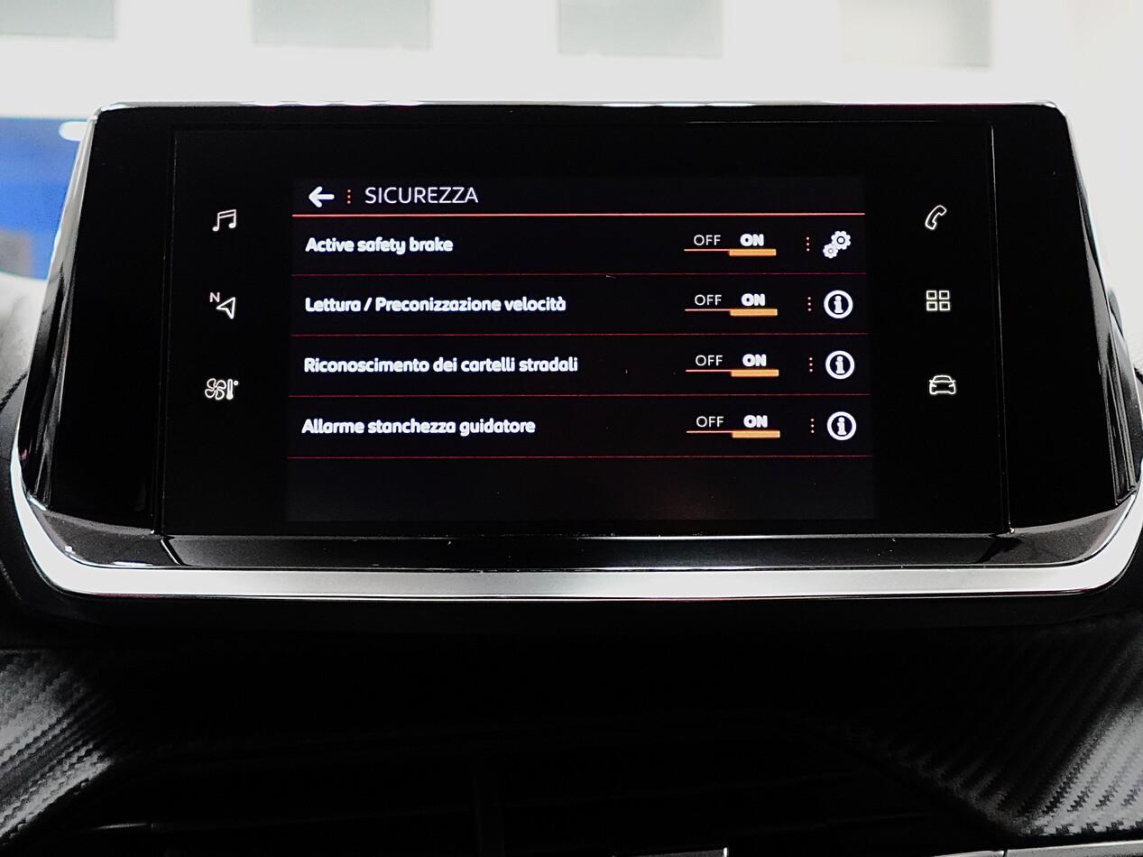 Peugeot 208 1.2 PureTECH 100 CV ALLURE