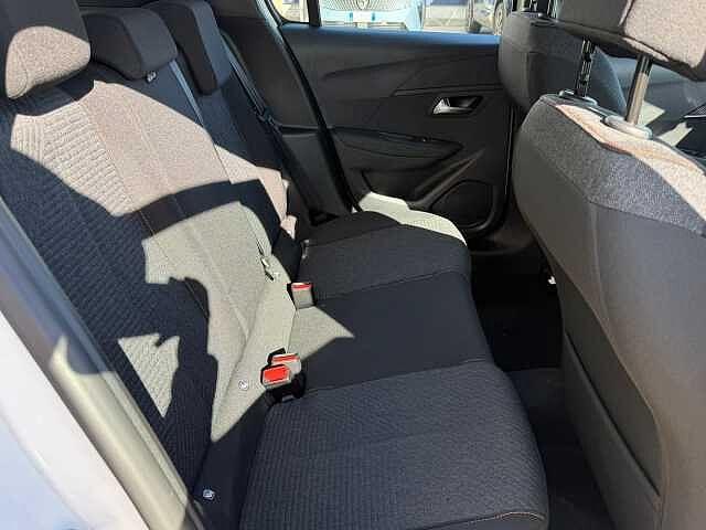 Peugeot 208 Hybrid 110 e-DCS6 Style