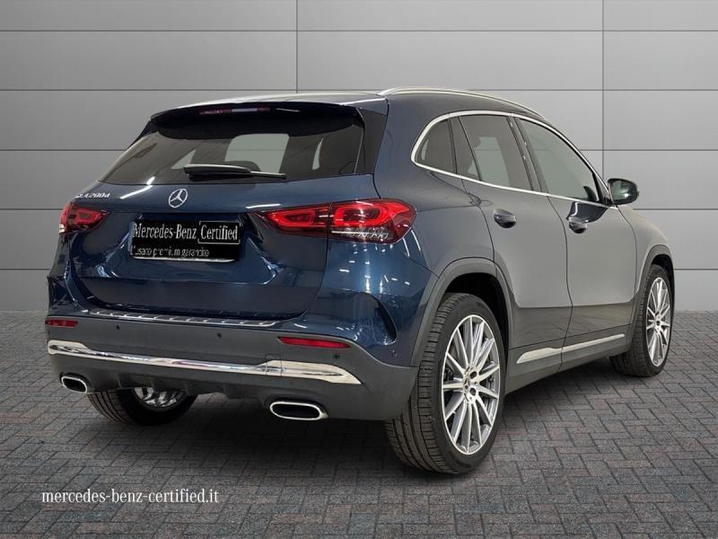 Mercedes GLA 200 200 D Premium 8G-DCT