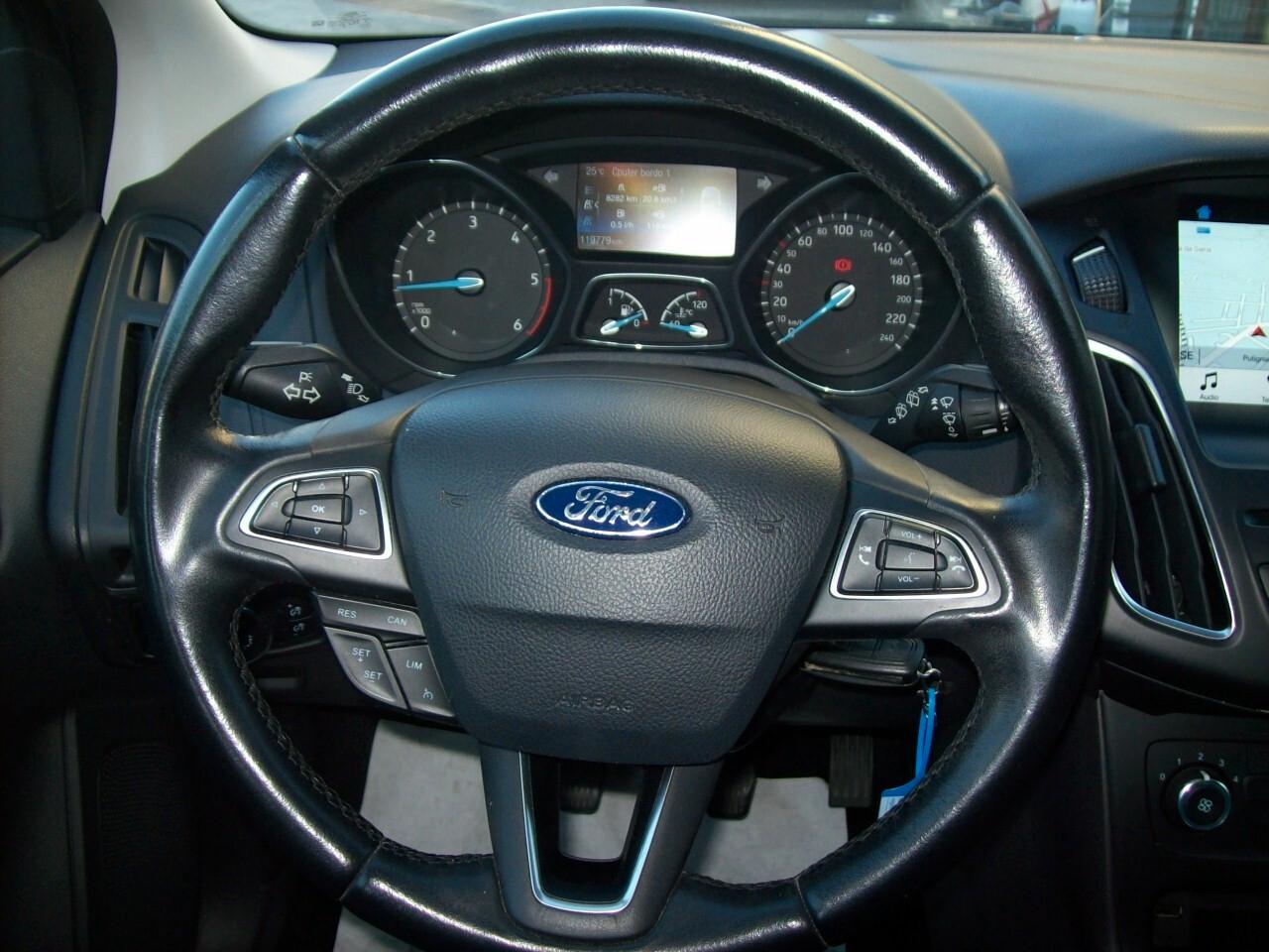 Ford Focus SW 1.5 TDCi 120CV Titanium Navy