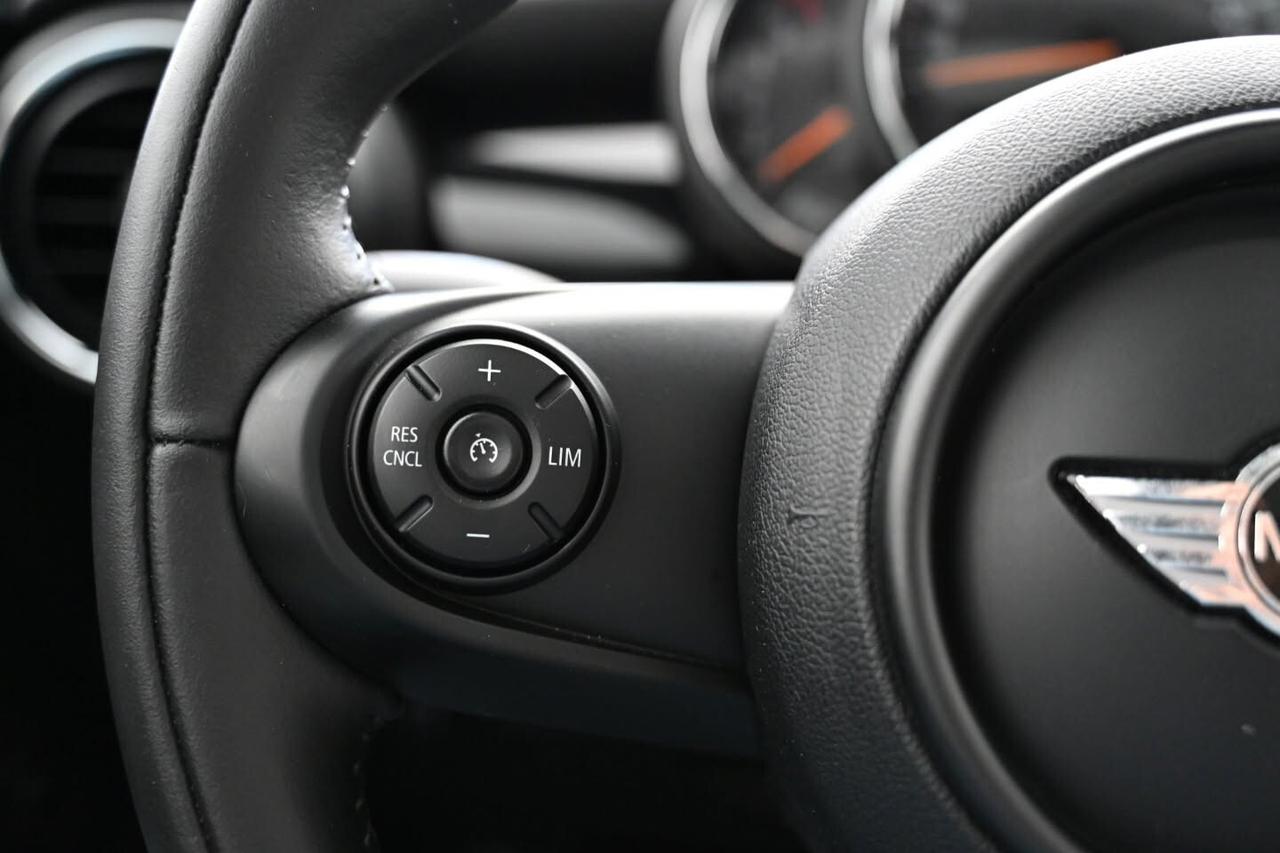 Mini COOPER D 1.5 Hype TETTO PELLE LED