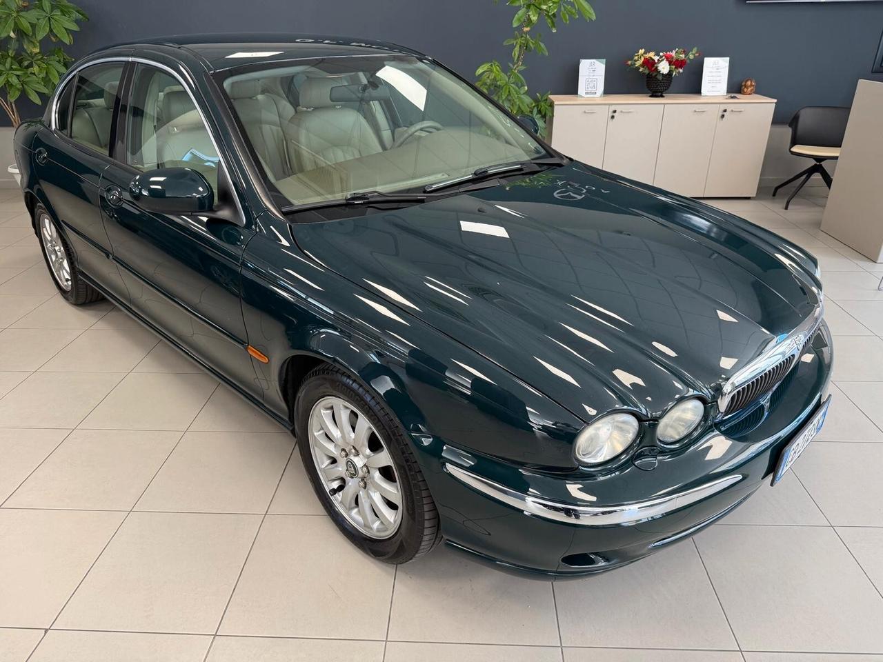 Jaguar X-Type 2.5 V6 24V cat Executive
