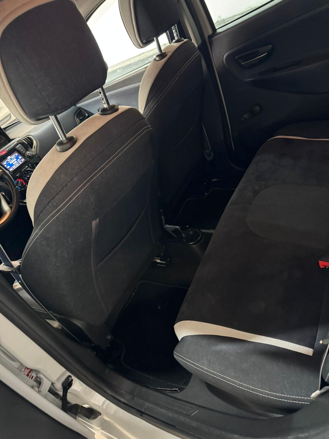 Lancia Ypsilon 1.3 MJT 16V 95 CV 5 porte S&S Mya