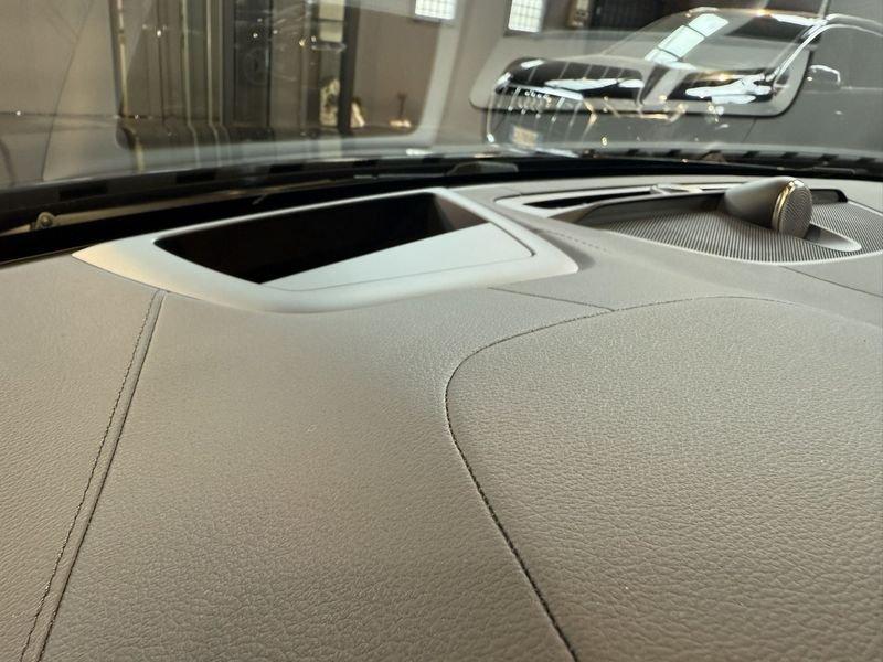 Volvo V60 Cross Country V60 Cross Country B4 (d) AWD automatico Ultimate