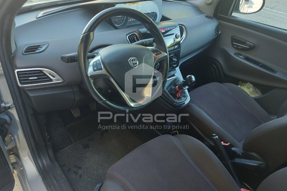 LANCIA Ypsilon 0.9 TwinAir 85 CV 5 porte Metano Ecochic Gold