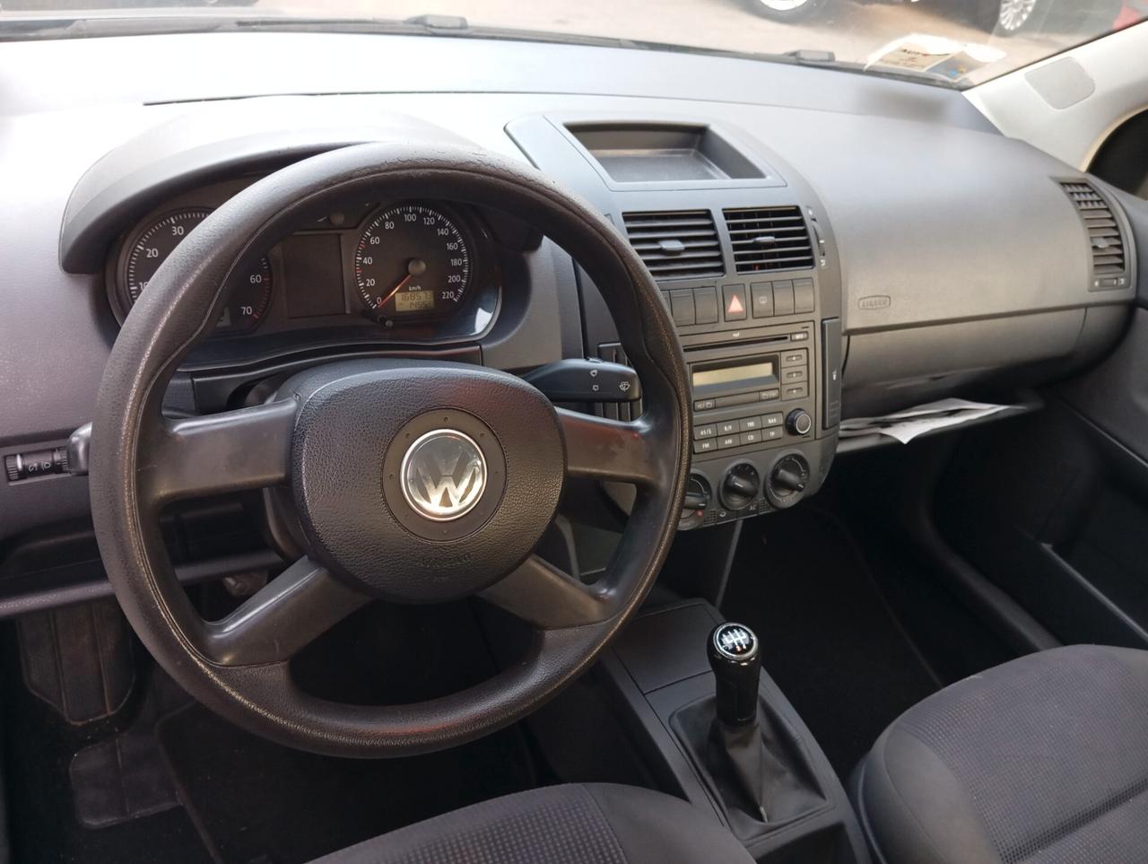 Volkswagen Polo 1.4/80CV 16V 5p neopatentati