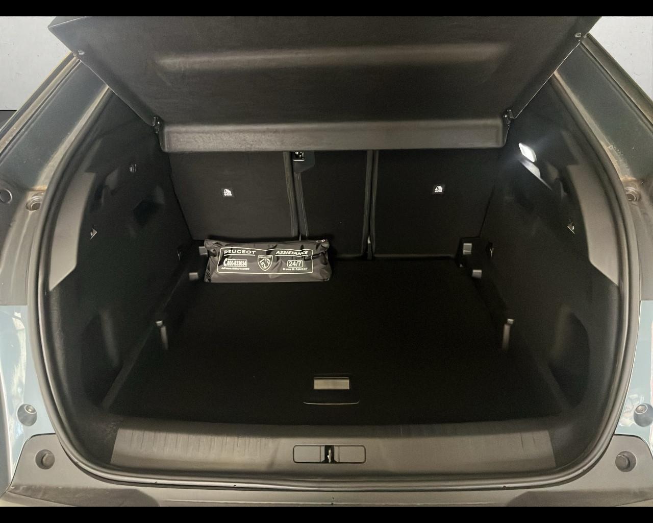 PEUGEOT Nuovo 3008 ALLURE - Hybrid 136 E-DCS6