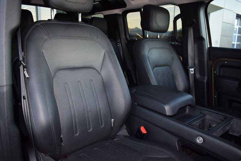 Land Rover Defender Defender 110 2.0 SD4 240CV AWD Auto HSE