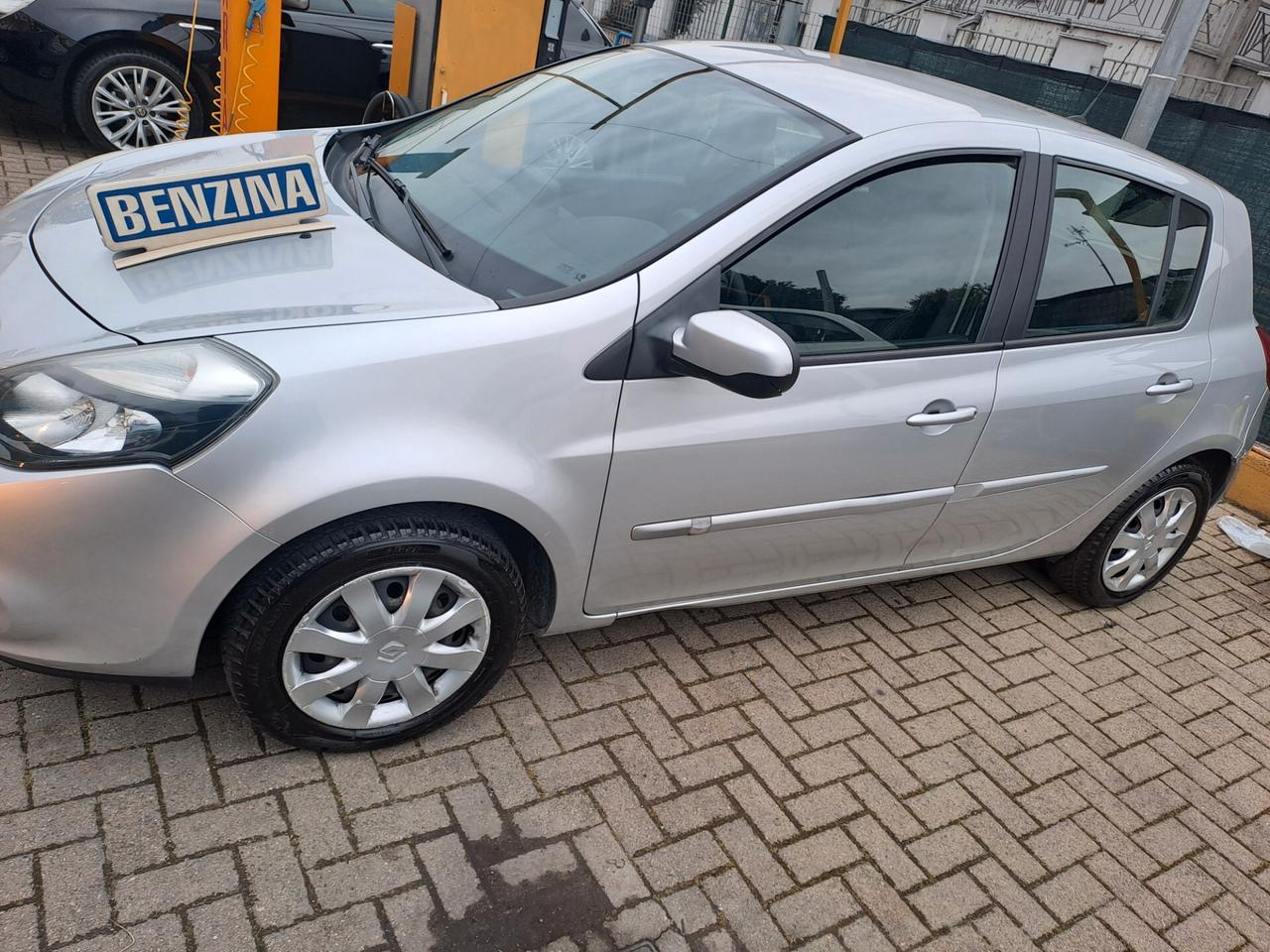 Renault Clio 1.2 16V 5 porte Live!