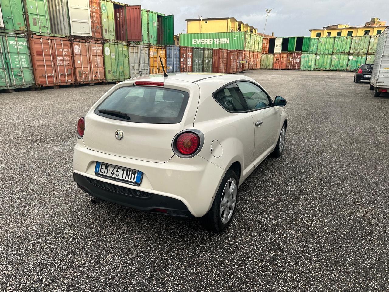 Alfa Romeo MiTo 1.3 JTDm-2 95 CV S&S Distinctive