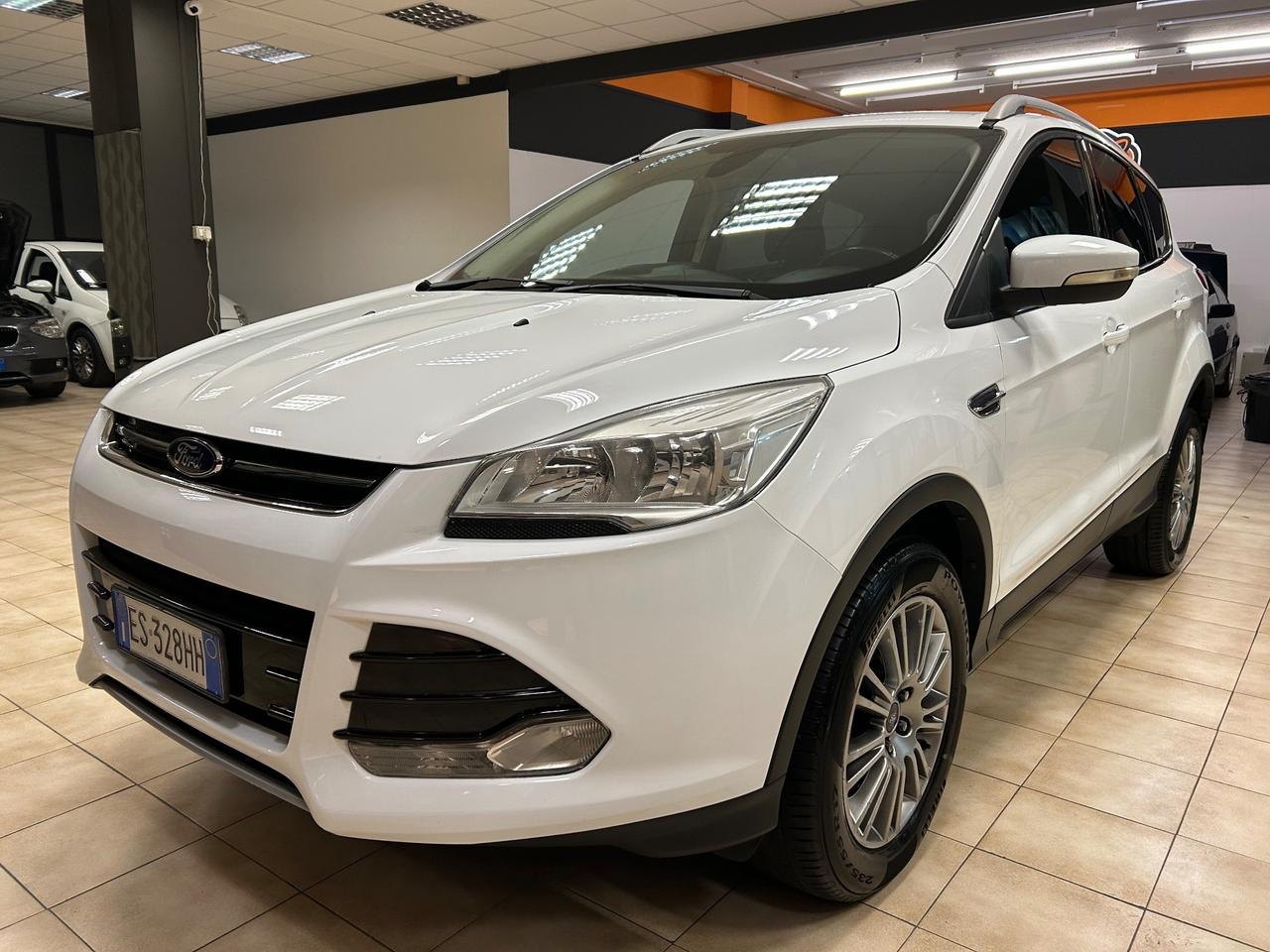 Ford Kuga 2.0 TDCI 140 CV 4WD Titanium