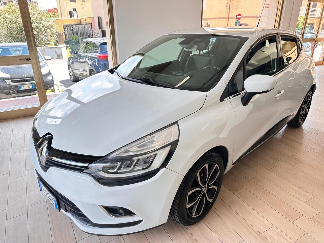 Renault Clio dCi 8V 90CV EDC Start&Stop 5 porte Energy Intens
