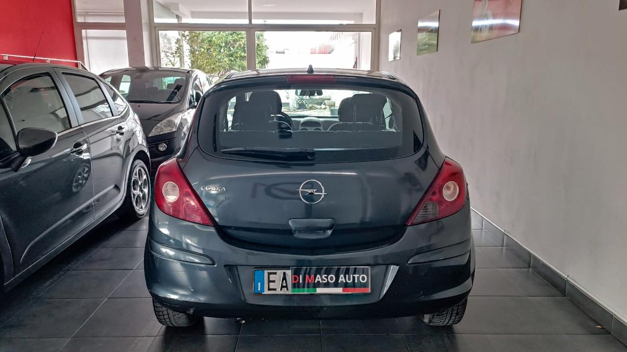 Opel Corsa 1.2 3 porte Sport