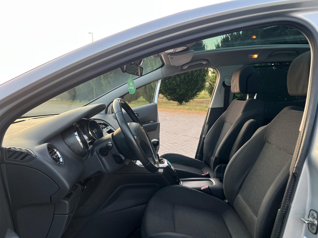 Peugeot 5008 1.6 HDi 112CV Active