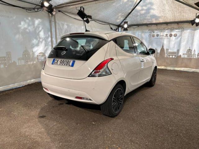 LANCIA Ypsilon my21 10 70cv hybrid gold