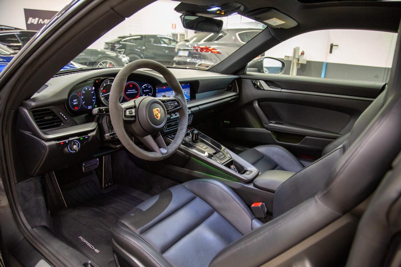 Porsche 911 Carrera IVA, APPROVED