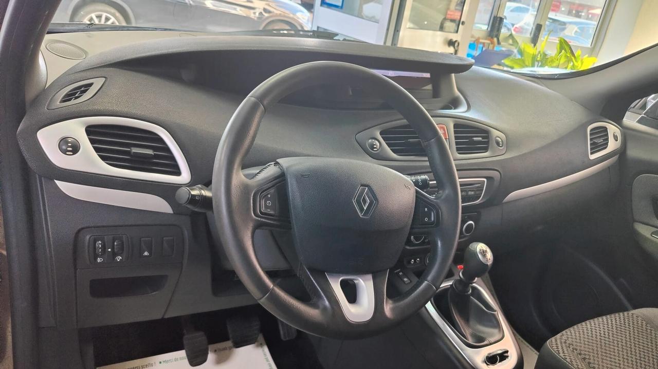 Renault Scénic X-Mod 1.5 dCi 110CV Attractive